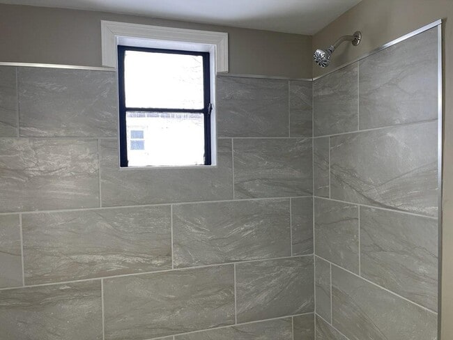 Photo - 5826 Buffalo Ave Unit Apt 8