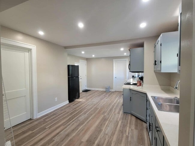 Photo - 10201 E 63rd Ter