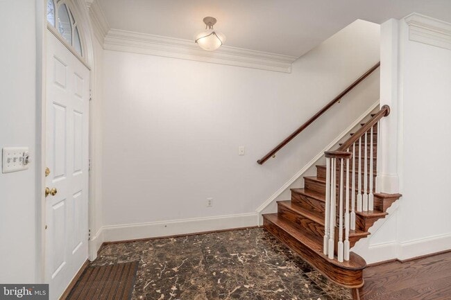 Building Photo - 720 Carpenter Rd