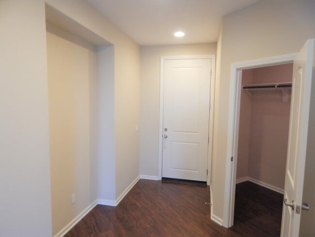 36500 Acanthus Dr