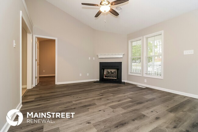 Photo - 1479 Smokey Mountain Dr