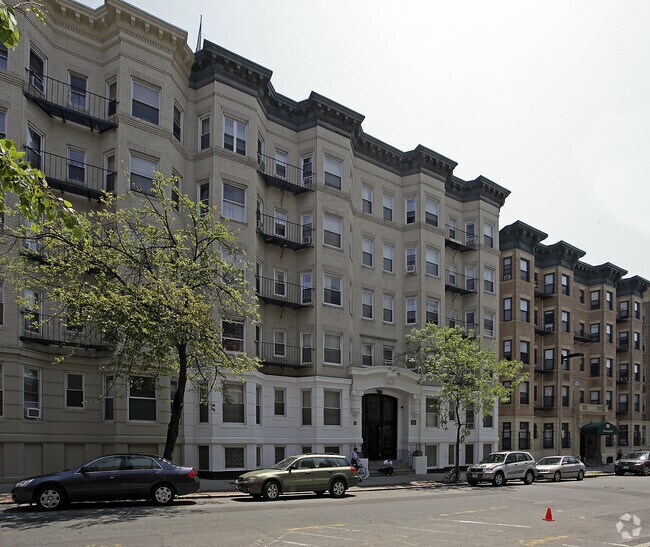 Photo - 45 Hemenway St