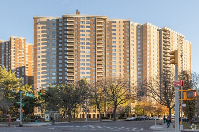 Photo - RiverBay at Co-op City