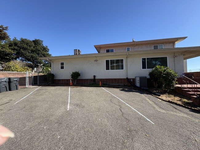 Photo - 721 Hillside Ave