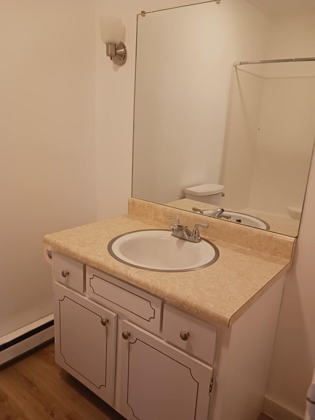 Bathroom Vanity - 5 Adirondack Rd Unit C