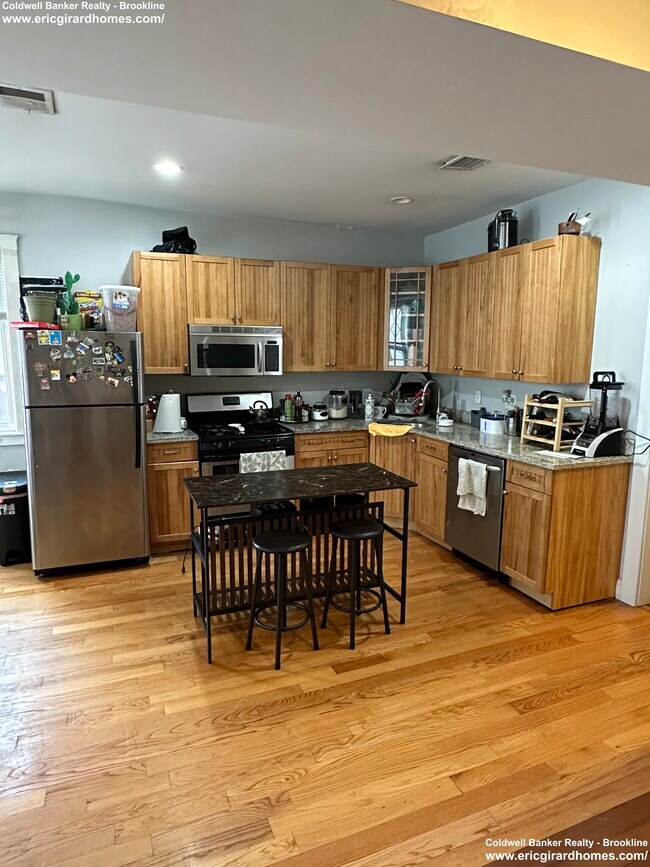 Photo - 194 Marion St Unit 2