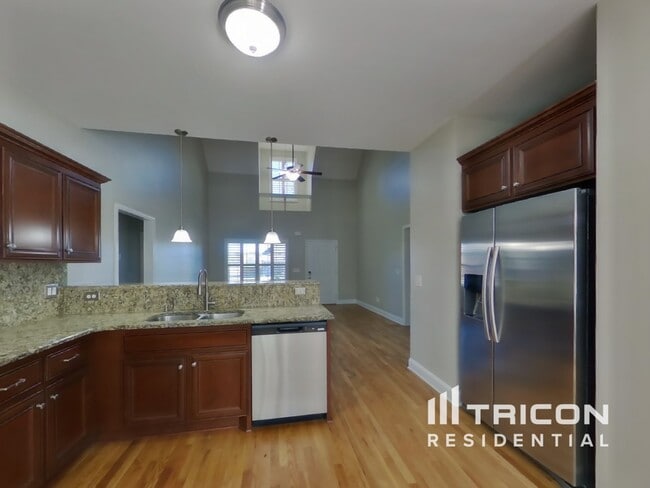 Photo - 8820 Cole St