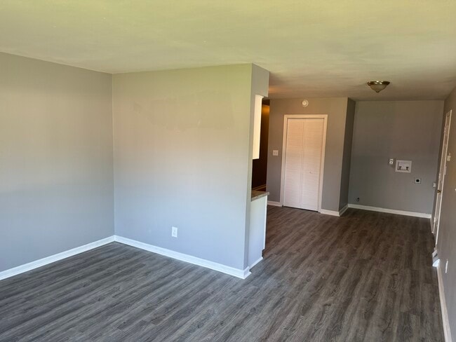 Photo - 701 E Perry St Unit 701 E. Perry Street