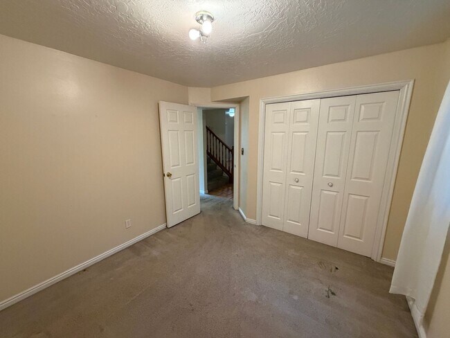 Photo - 479 S Palisade Dr Unidad Downstairs