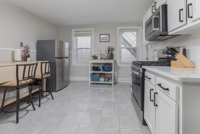 Photo - 69 I St Unit 3