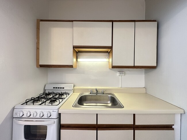 Photo - 3810 N Fremont St Unit J05P