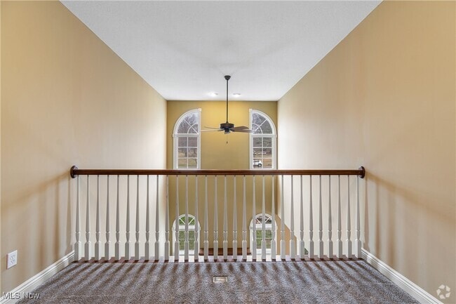 Building Photo - 3285 Grey Village Dr Rental