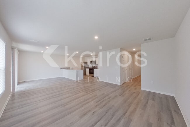 Photo - 1701 Minnesota Rd