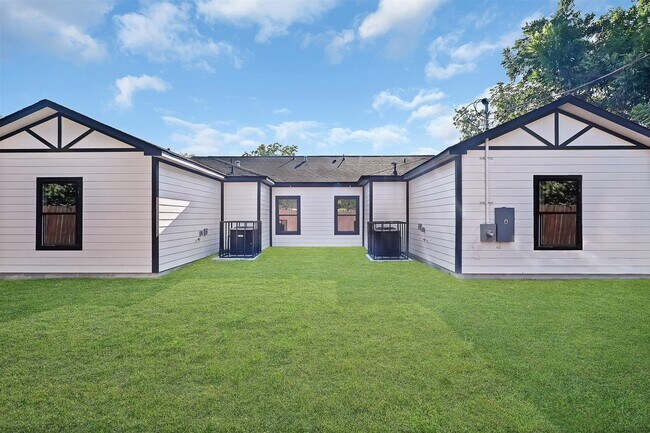 Photo - 12009 Meadowgreen St