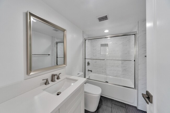 Photo - 7108 Ramsgate Ave Unit 2