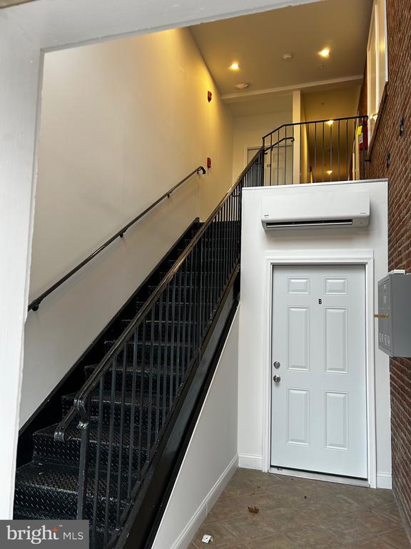 Photo - 45 E High St Unit 2ND FLOOR/2 BEDROOM