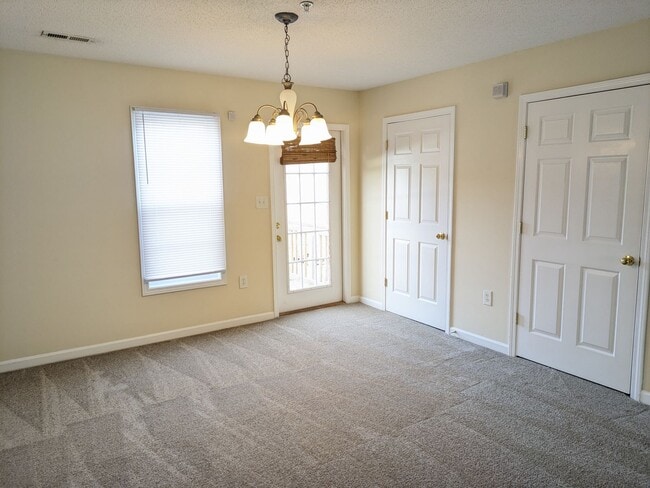 Photo - Large 3 Bedroom Townhome in Mooresville