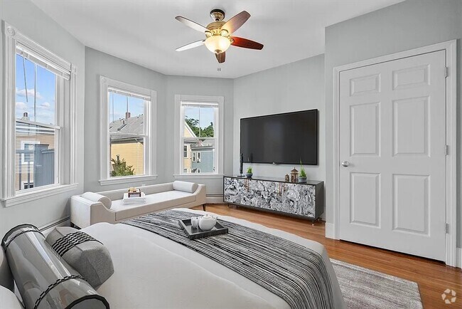 Building Photo - 11 Woodlawn St Unit 1 Rental