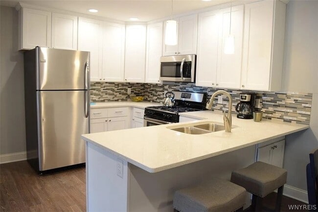 Photo - 6626 Erie Rd