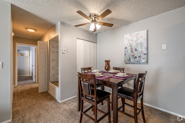 2BR, 1.5BA - 920SF - Dining Room