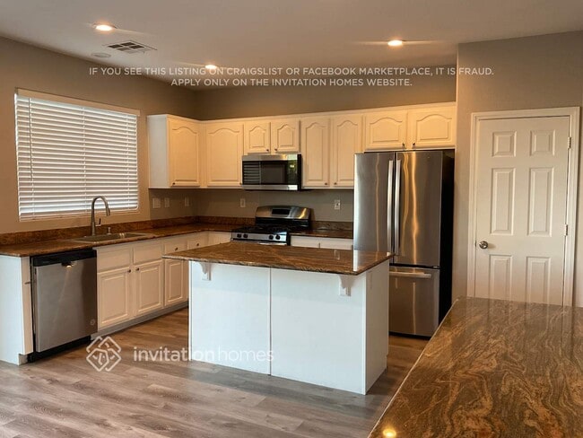 Photo - 6748 Sand Swallow St