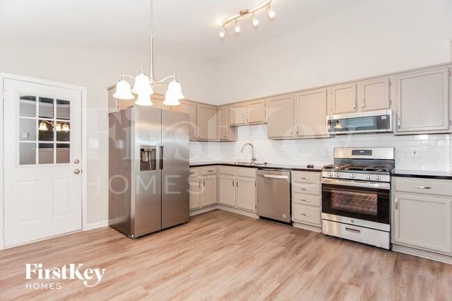 Photo - 1320 Eagles Landing Dr