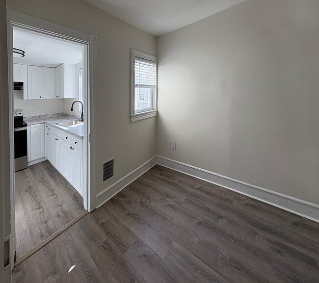 Photo - 377 S Main St Unidad # 2