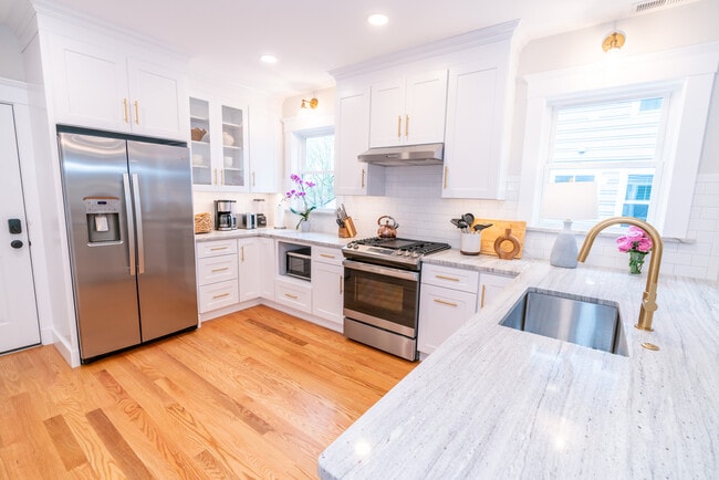 Photo - 31 Sheldon Ter