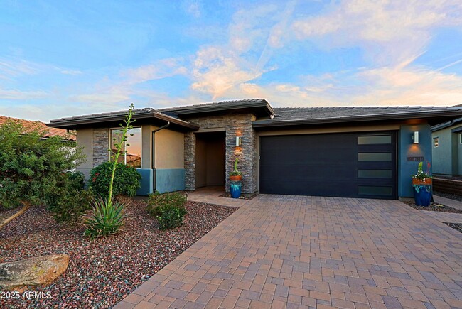 Building Photo - 17811 E Cindercone Rd Rental
