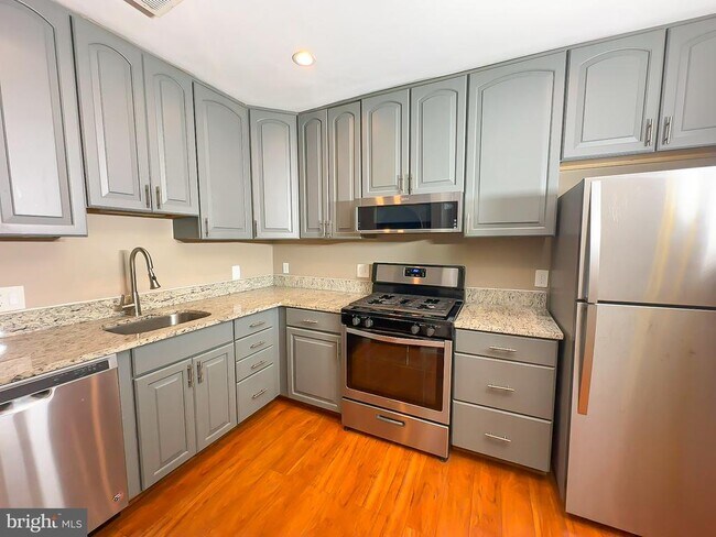 Photo - 6 Monroe St Unit 6-301