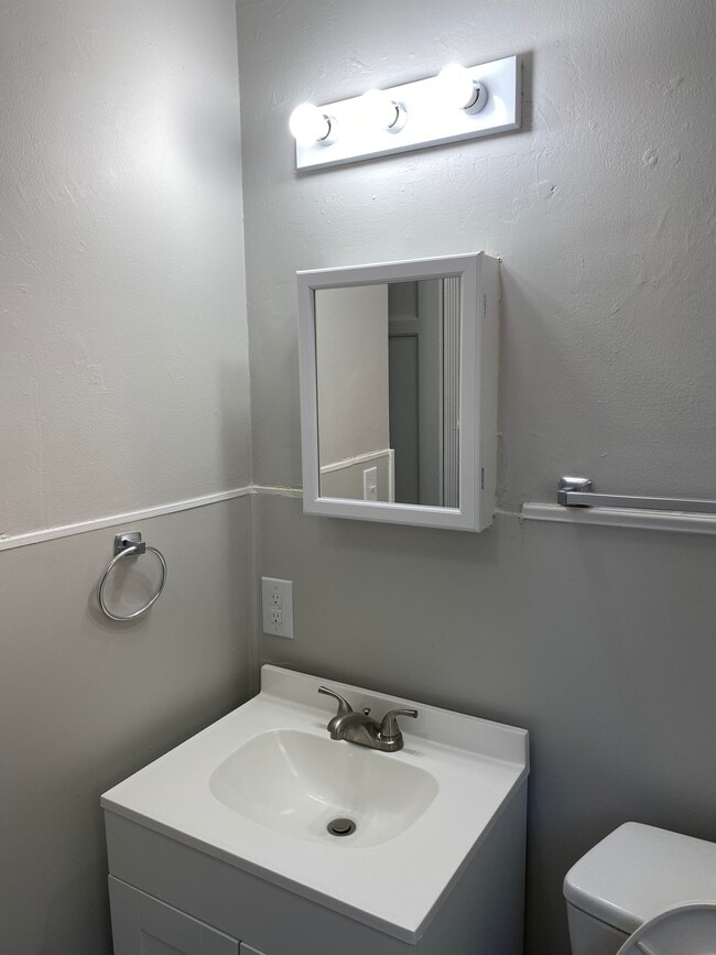 Photo - 1441 E Columbus St Unit C