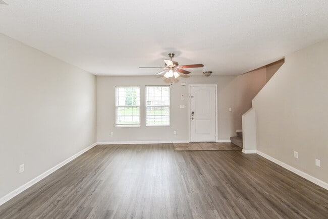 Photo - 2500 Boxford Ln