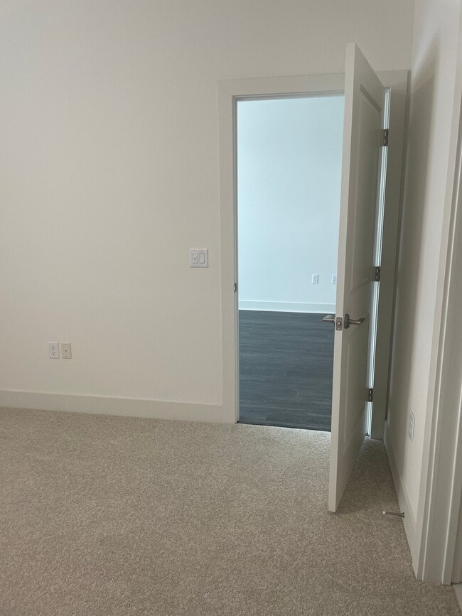 2590 Brighton Blvd Unit 1