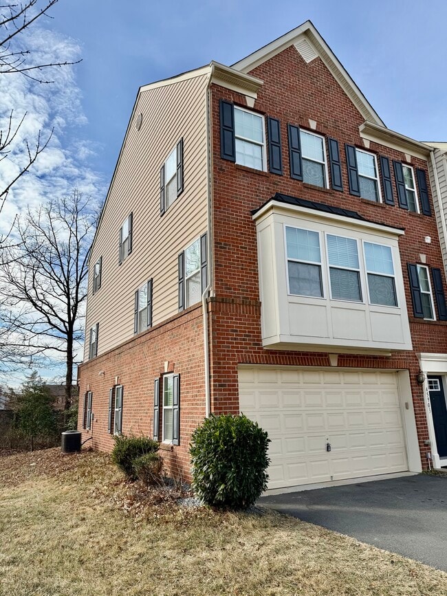 Photo - 45903 Peach Oak Terrace