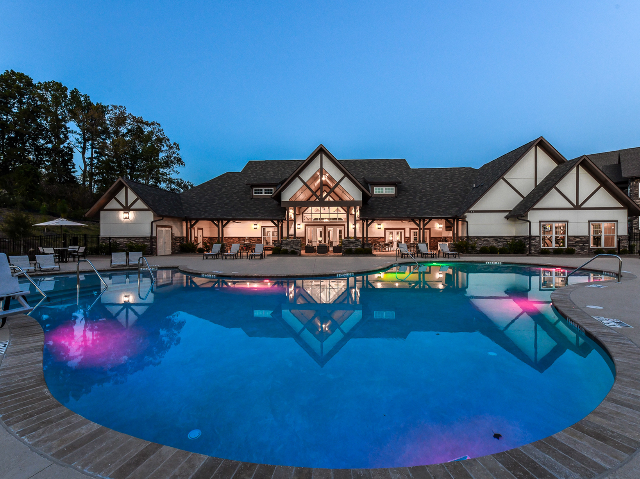Resort-Style Pool and Clubhouse - Legends at Laurel Canyon Rental