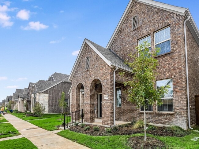 Photo - 2612 Gateway Ave