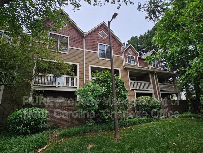 Photo - 333 Circle Ave