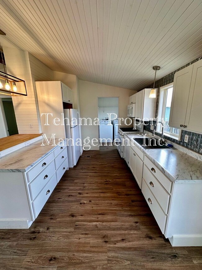 Photo - Newly Renovated Beautiful 3 bedroom 2 bath home in Red Bluff