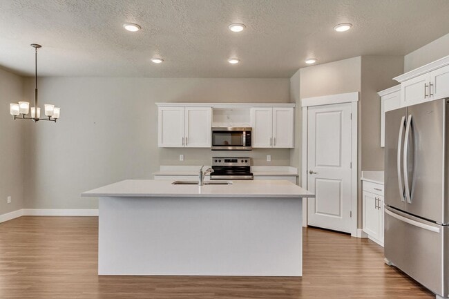 Photo - 2 Bedroom 2 Bathroom Twin Home in Orem