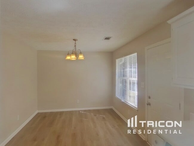 Photo - 201 Ranch Ct