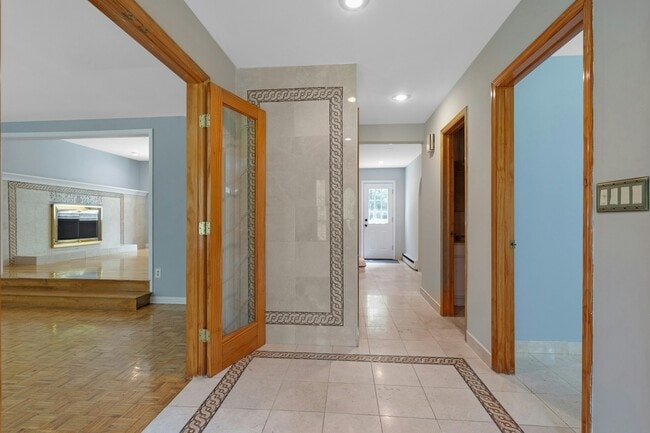 Photo - 68 Briarwood Ave