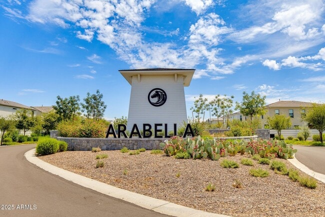 Building Photo - 4819 E Paddock Pl