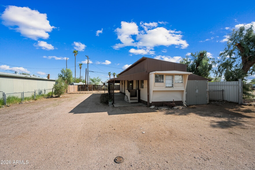 2055 W Gregory St