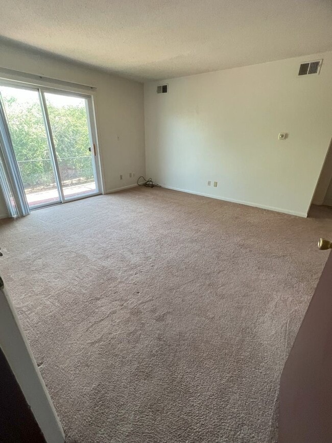 Photo - 1 Bedroom 1 Bath Balcony Apartment Available Unidad 1819-A9