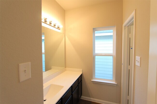 Building Photo - 24518 Lorenzo Glaze Trail Rental