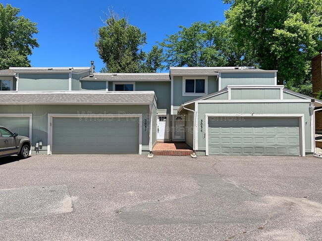 Building Photo - 3032 S Macon Cir