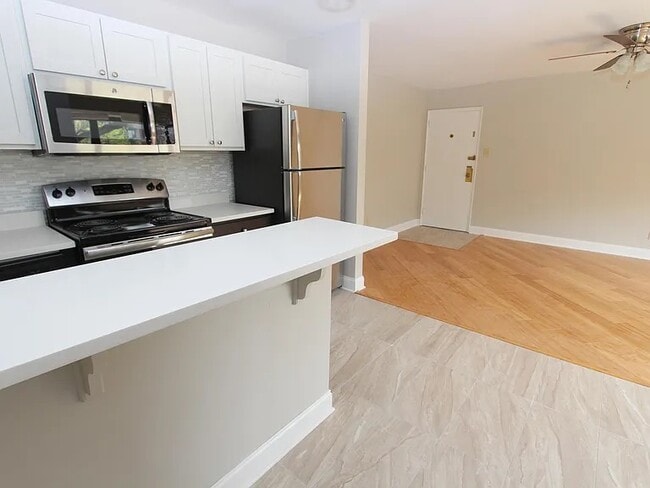 The Bentley - Renovated Kitchen