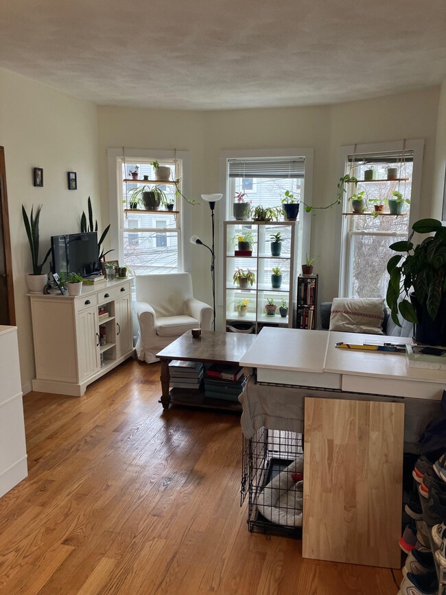 Photo - 19 Linden Ave Apartment Unit 3