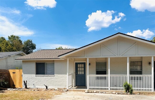 Photo - 6910 Circle S Rd