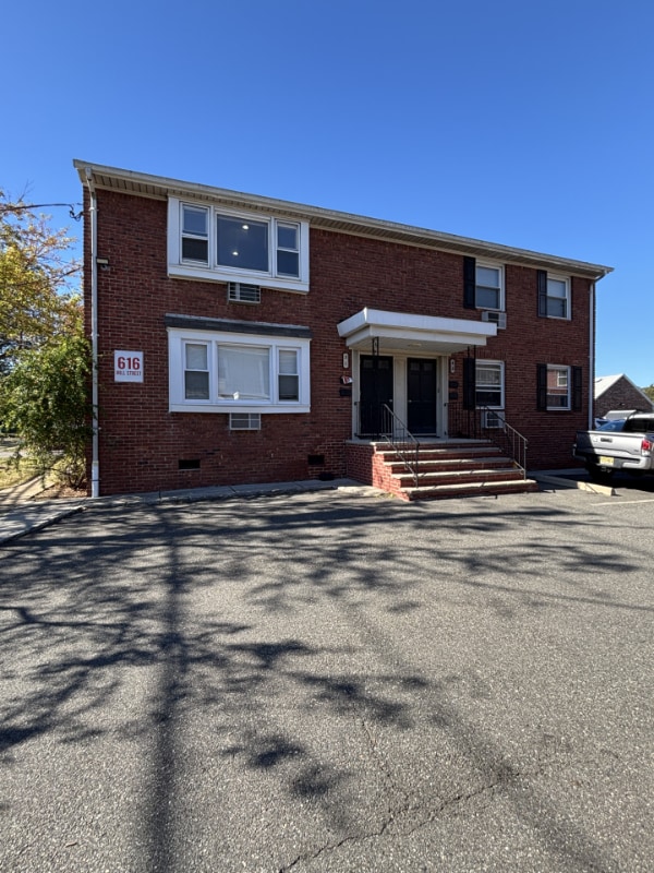 Photo - 616 Mill St Unidad 2